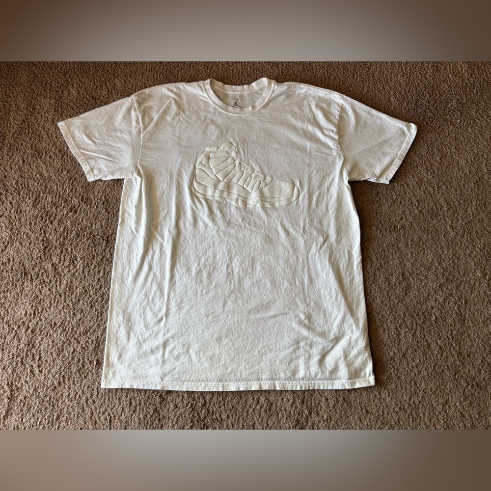 RARE 2009 Jordan Silver Anniversary Retro 11 T-shirt